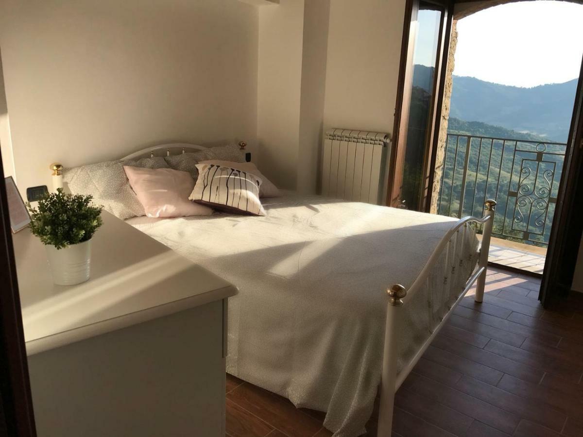 La Pietra Gialla Pietrapertosa Εξωτερικό φωτογραφία